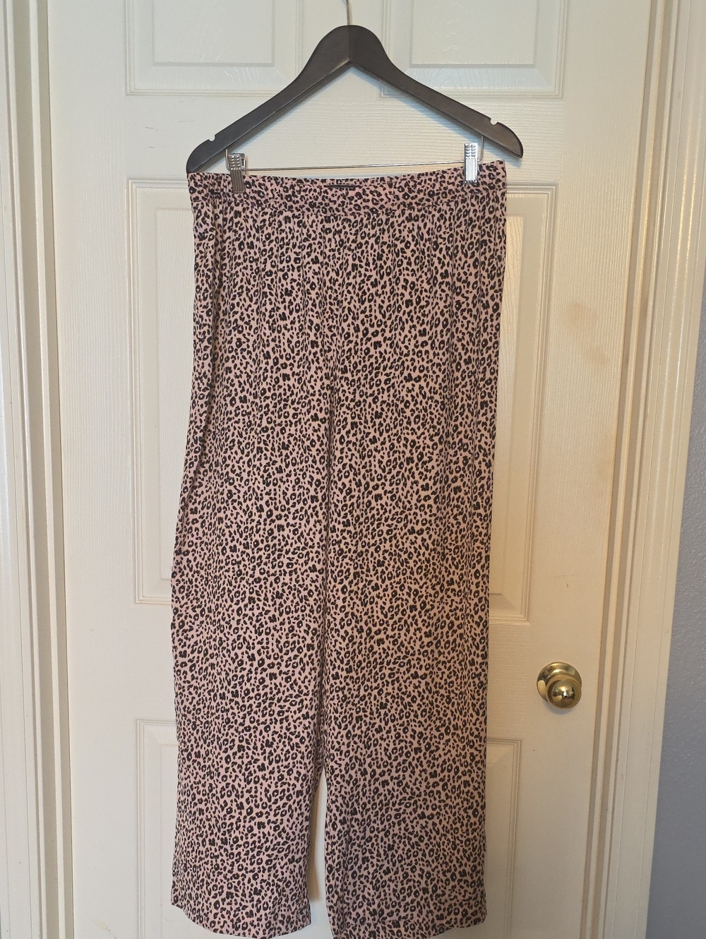 Banana Republic Pink Leopard-Print Wide Leg  Pants